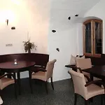 ホテル Figl ***s